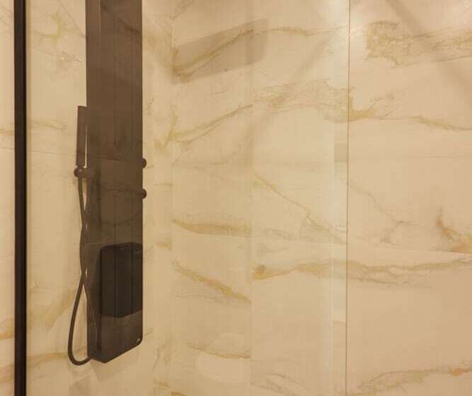 ホテル Apartamentos Silken Fontibre Iberia Spa