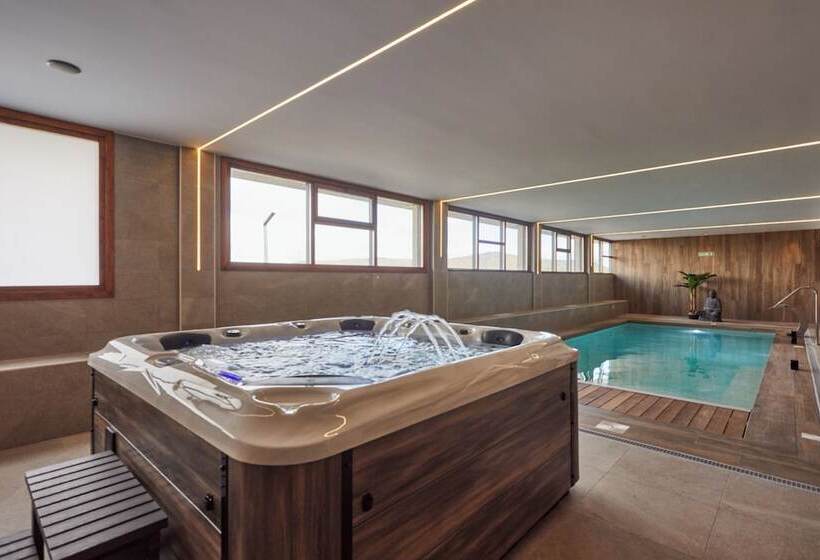 ホテル Apartamentos Silken Fontibre Iberia Spa