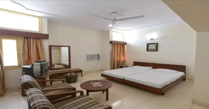 ホテル Jungle Babbler Tourist Resort