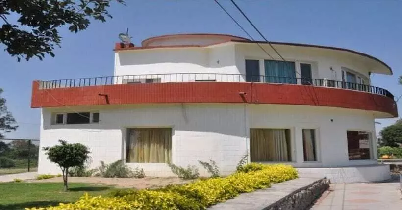 ホテル Jungle Babbler Tourist Resort