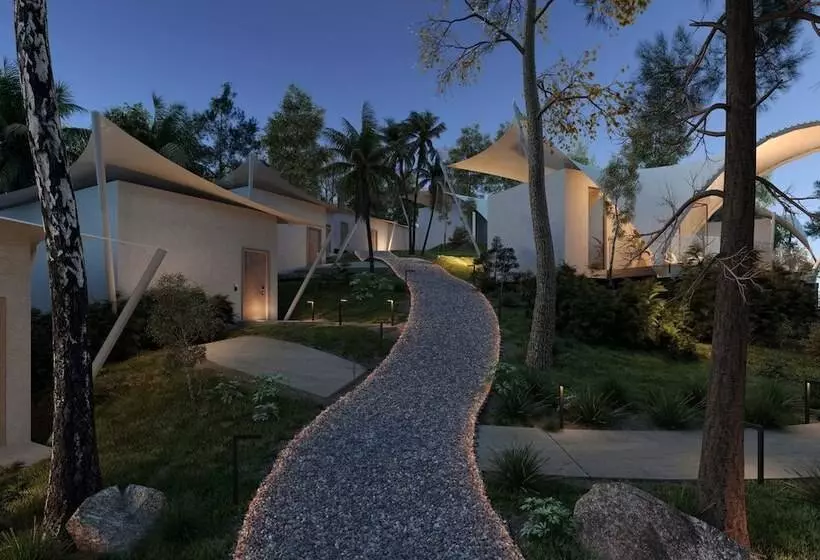 هتل Silversands Beach House Grenada