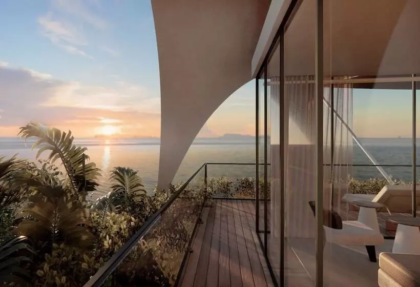 هتل Silversands Beach House Grenada