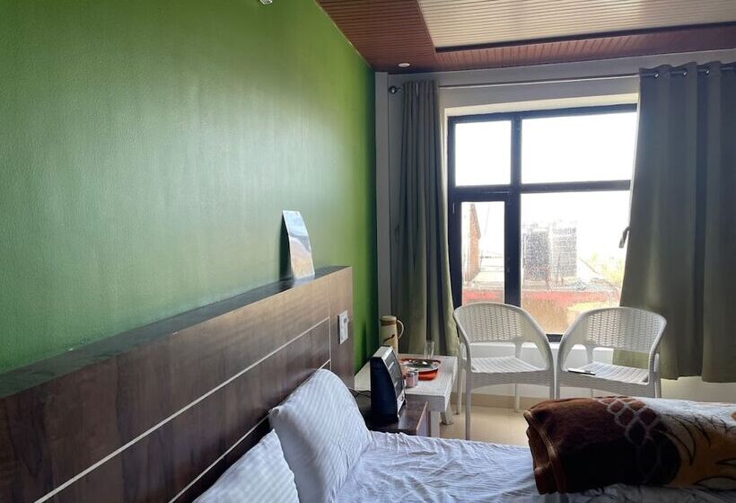 בית מלון כפרי Taarab View