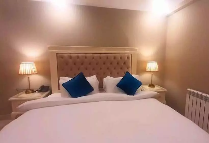 هتل The Mont Calm Suites Murree
