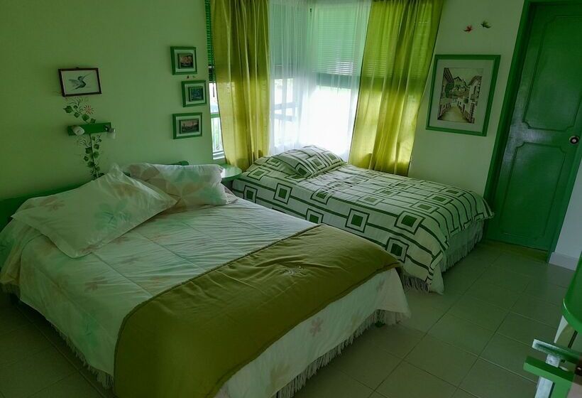 בית מלון כפרי Brugmansia Country