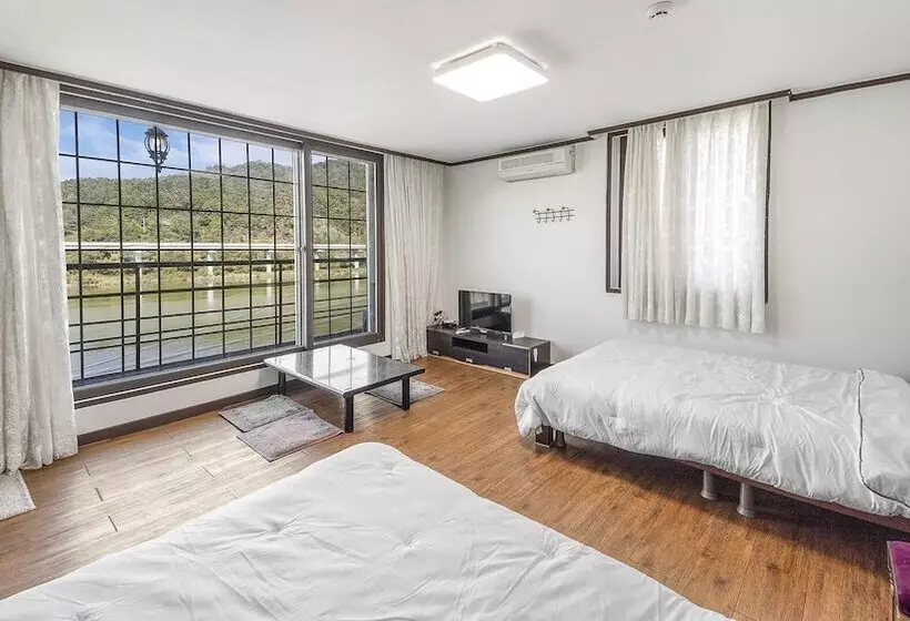 Gangchon Beautiful Pet House Pension