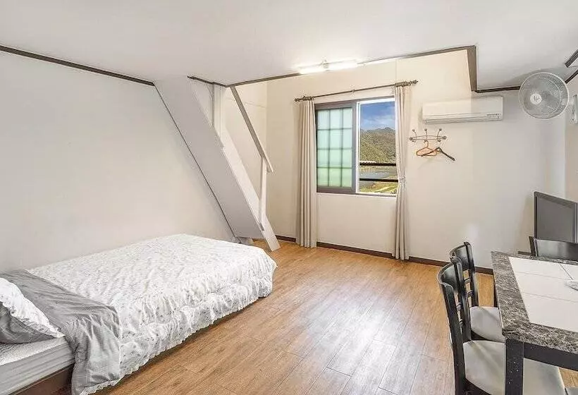 Gangchon Beautiful Pet House Pension