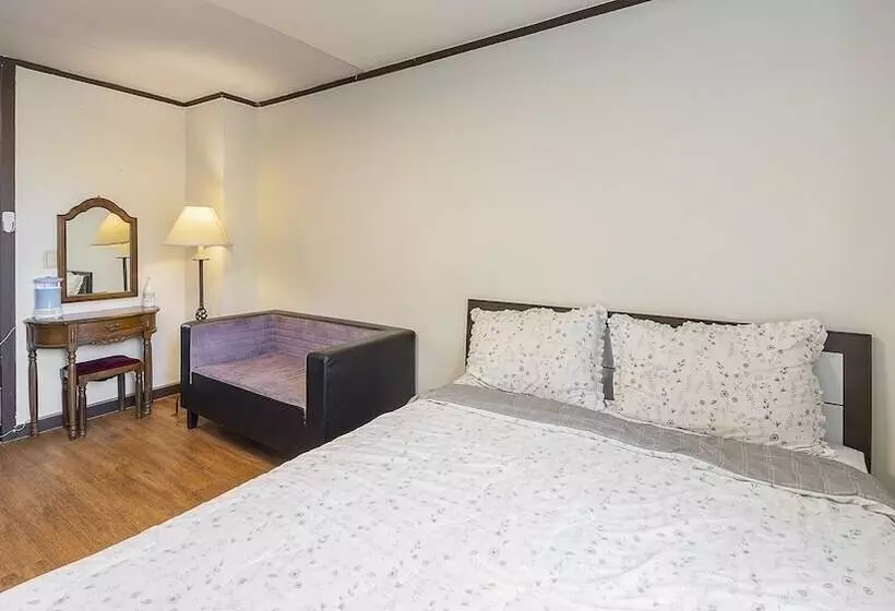 Gangchon Beautiful Pet House Pension