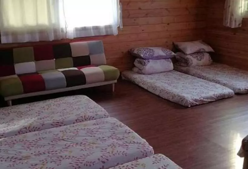 Hong Ban Tian B&b