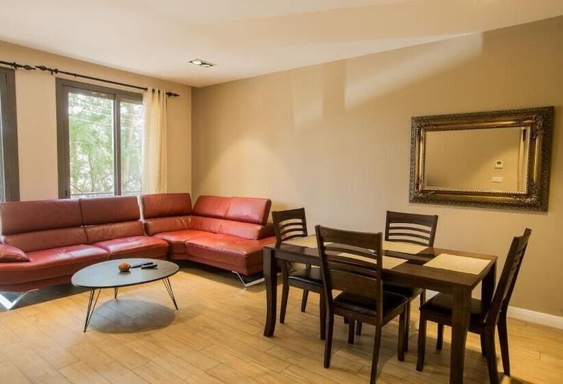 Hotel Accra Fine Suites