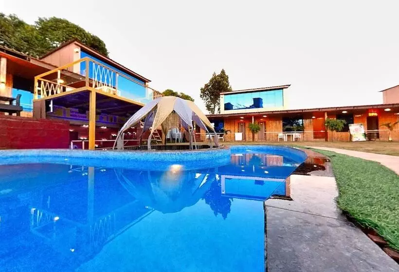 Hotelli Arya Resort & Spa