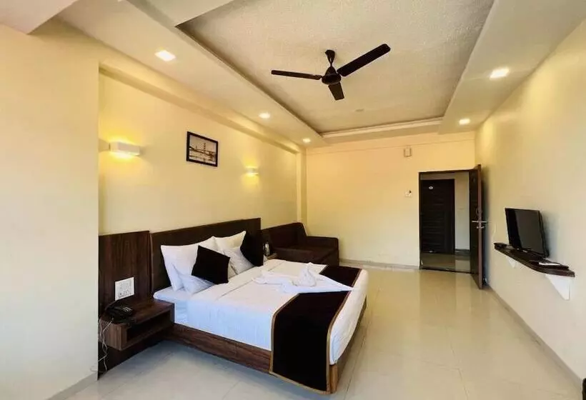 Hotelli Arya Resort & Spa