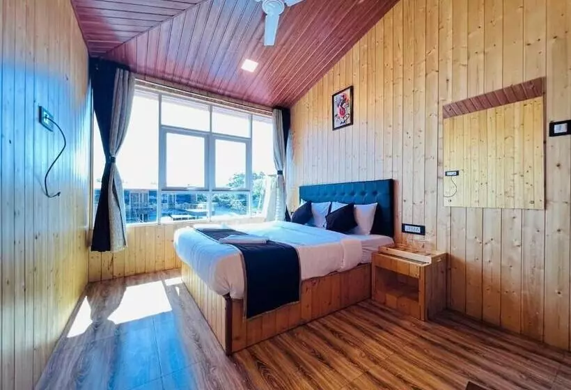 Hotelli Arya Resort & Spa