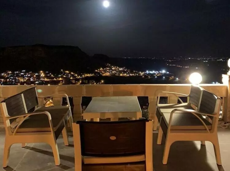 هتل Mardi̇n Bey Konaği