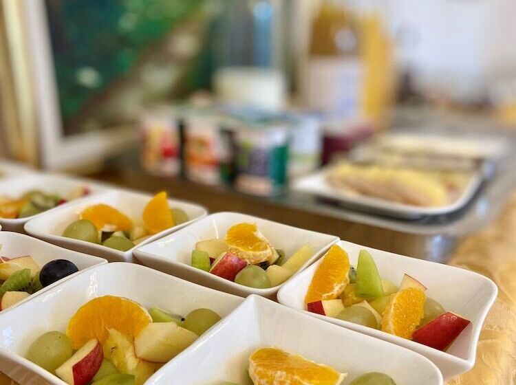 ホテル Château De La Marjolaine