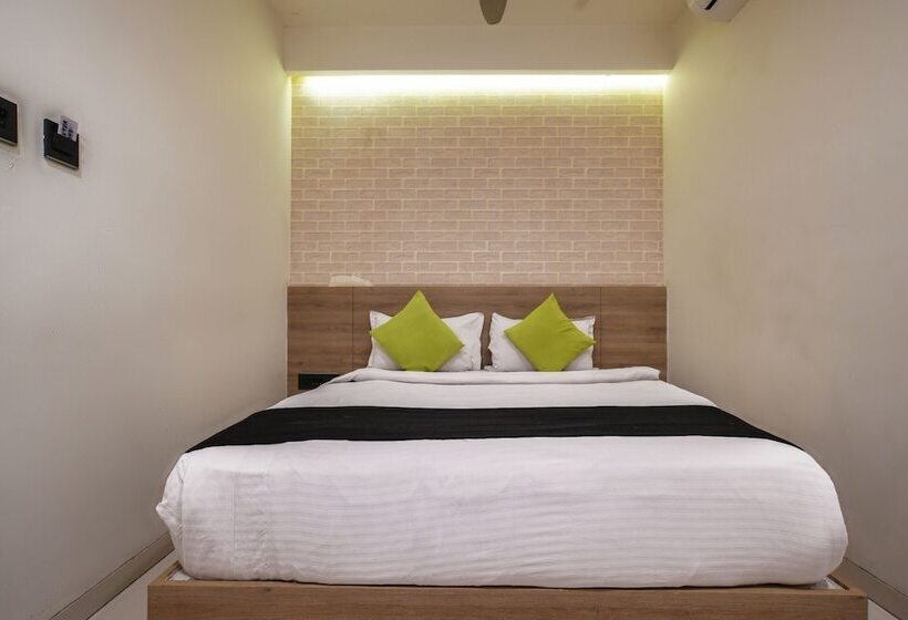 בית מלון כפרי Holiday