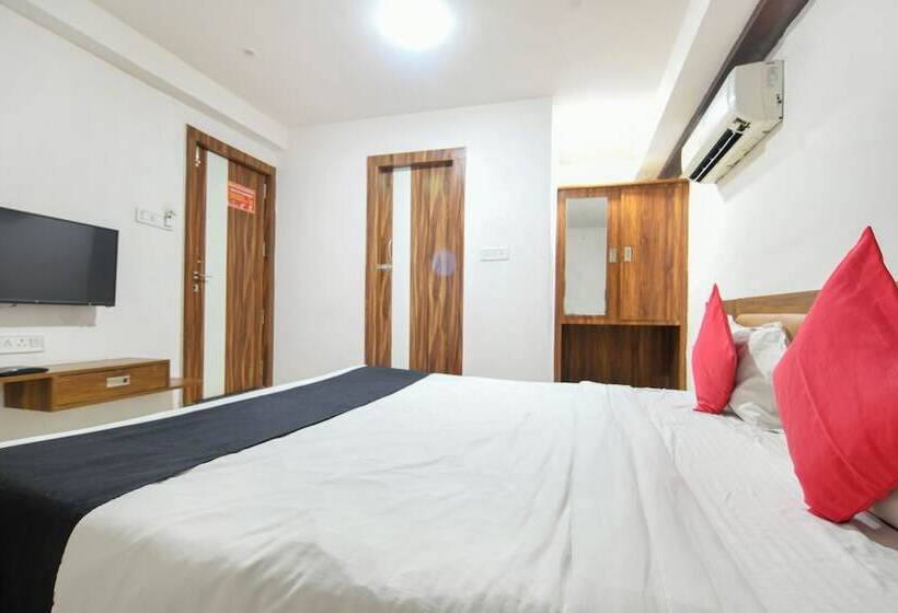 בית מלון כפרי Holiday