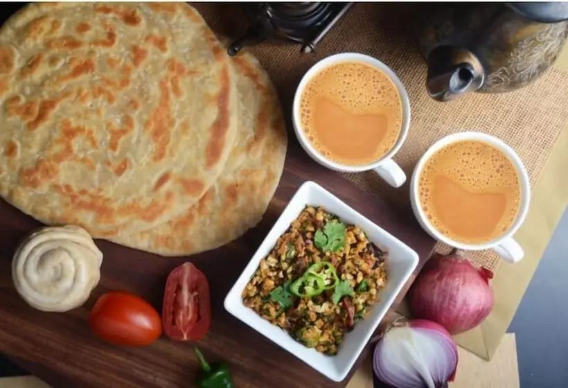 هتل Pamir Riverside