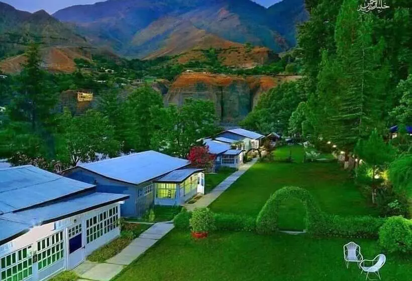 هتل Pamir Riverside