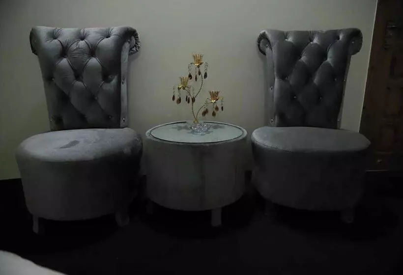 هتل Royal Garden