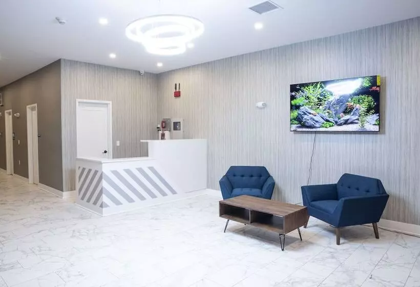 Hotelli Peachtree Suites