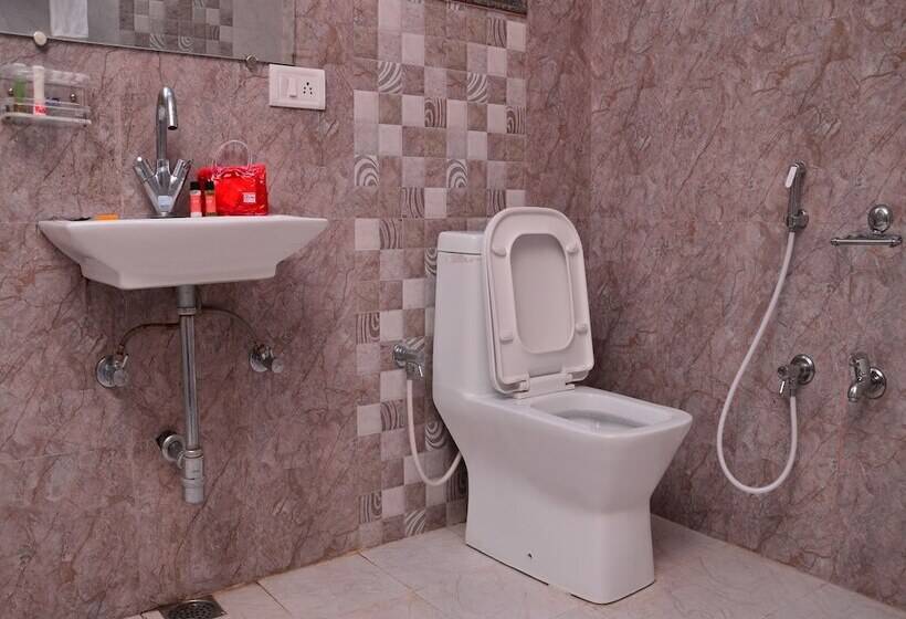 פנסיון Celebration 1 Bhk Apartment By Oyo Rooms