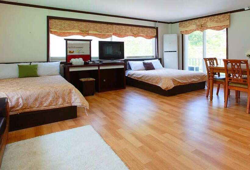 Gapyeong Valley In The Forest Pension