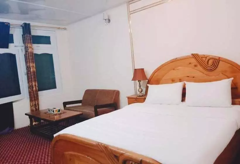 پانسیون Golden Ibex Guesthouse Skarduu
