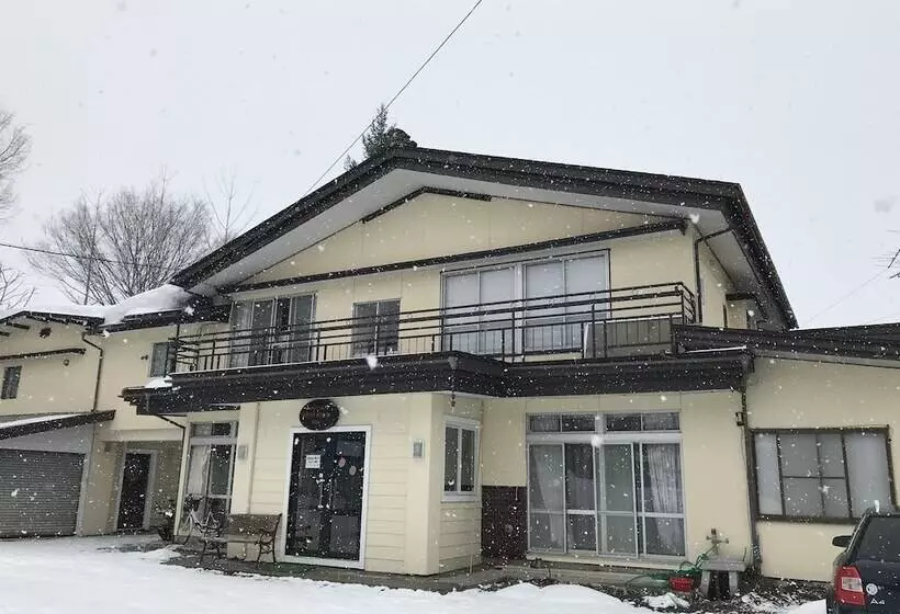 ペンション Hakuba West Coast Inn Villa
