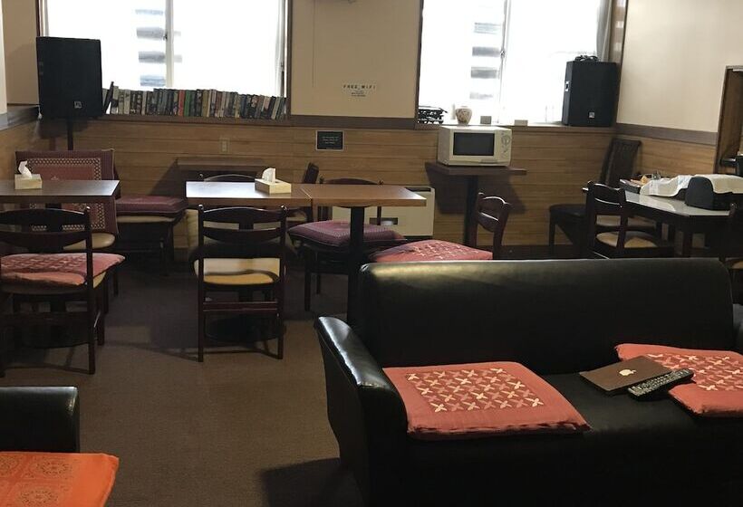 پانسیون Hakuba West Coast Inn Villa