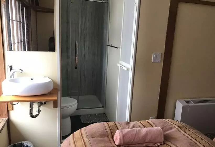 ペンション Hakuba West Coast Inn Villa