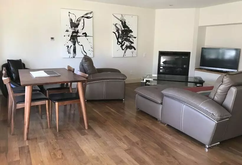 ペンション Hakuba West Coast Inn Villa