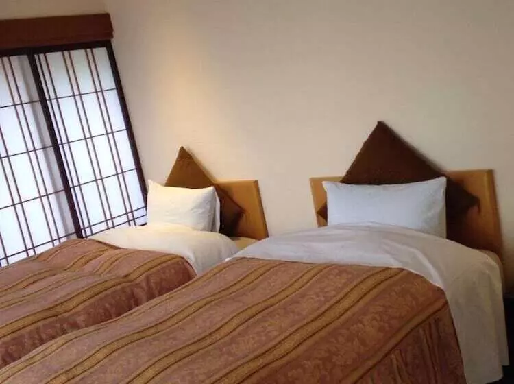 ペンション Hakuba West Coast Inn Villa