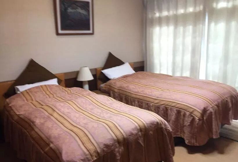 ペンション Hakuba West Coast Inn Villa