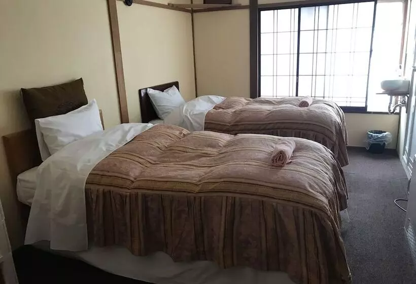 ペンション Hakuba West Coast Inn Villa