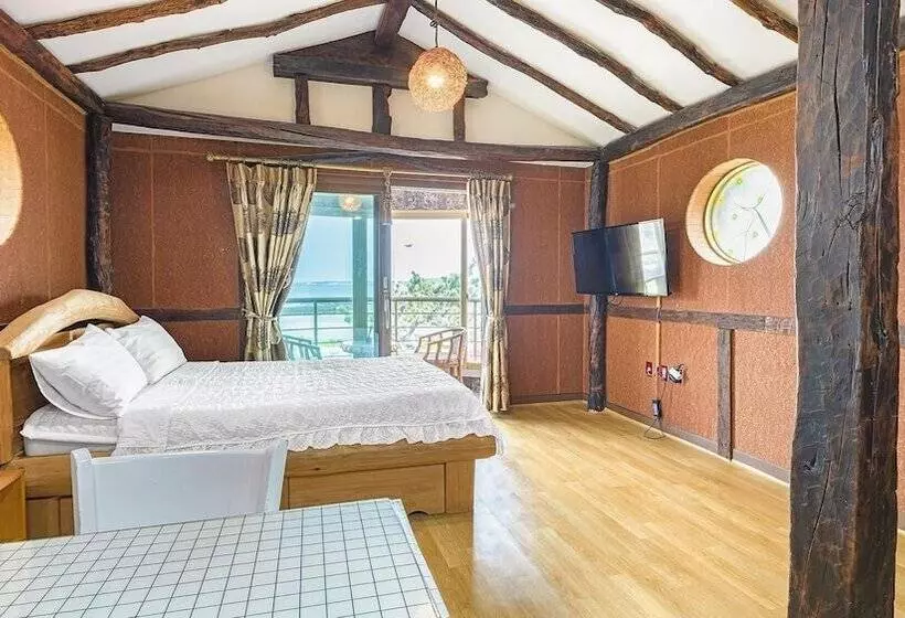 Jeju Padosoriminbak Pension