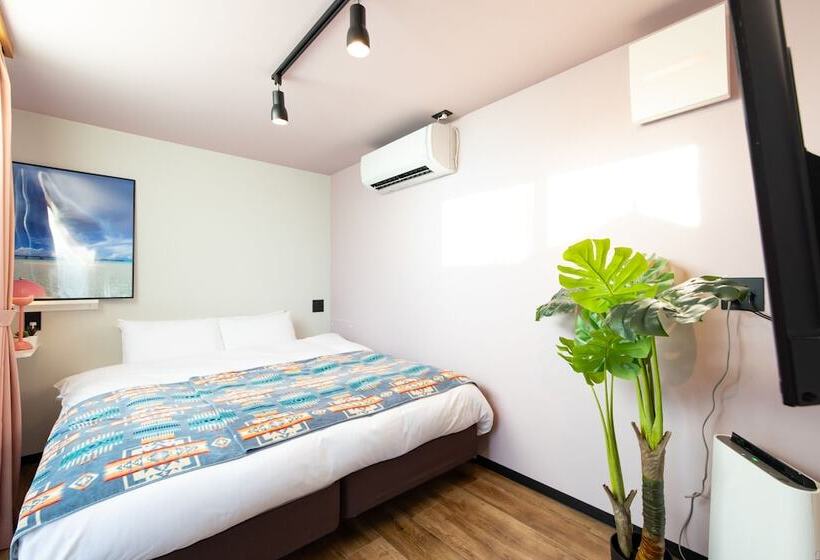 Crystal Park Hisamatsu