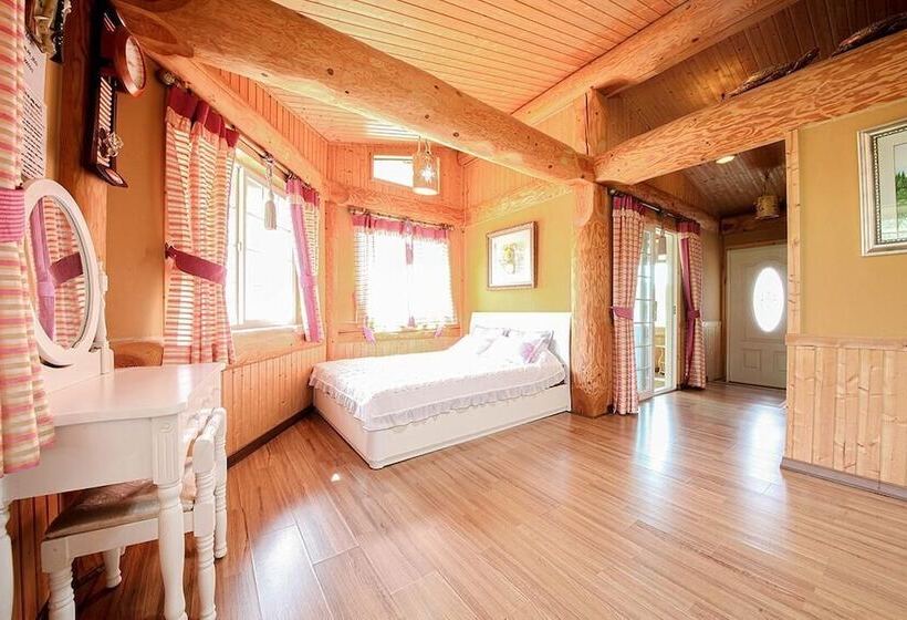 Samcheok Yeondam Pension