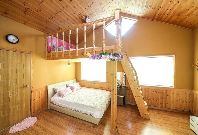 Samcheok Yeondam Pension