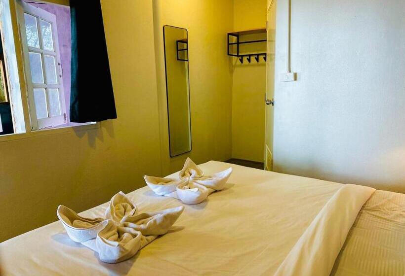 הוסטל Slumber Party Beach Koh Phangan