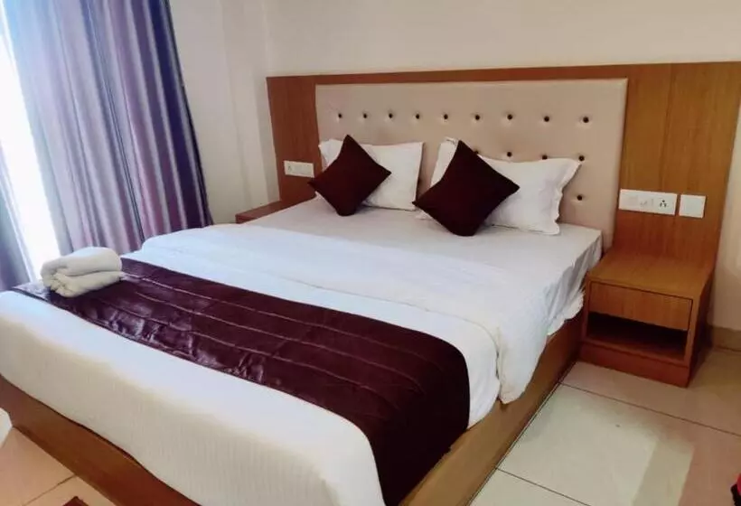 Hotelli Goroomgo Shree Gajanana Puri Near Sea Beach Prime Location With Spacious Room Lift And Parking F