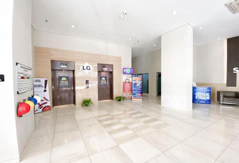 Hotelli Oyo 93940 Apartemen Mekarwangi Square By Lina