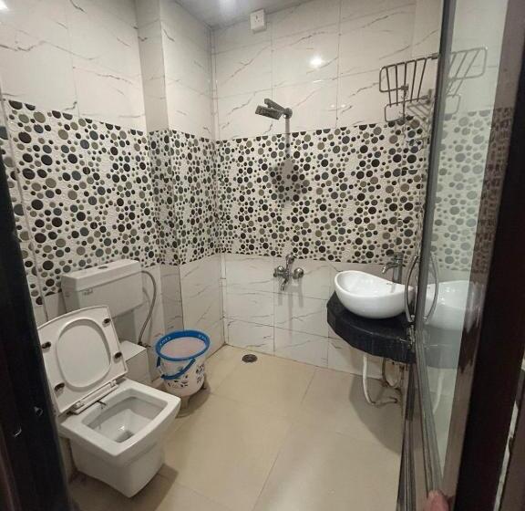 هتل Ankit Near Assi Ghat