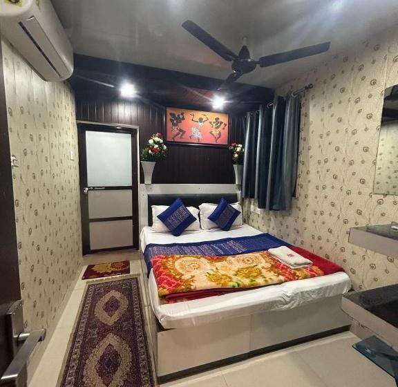 هتل Ankit Near Assi Ghat