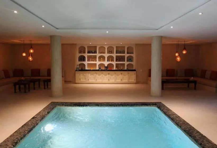 Hotelli Maison Kenoosha