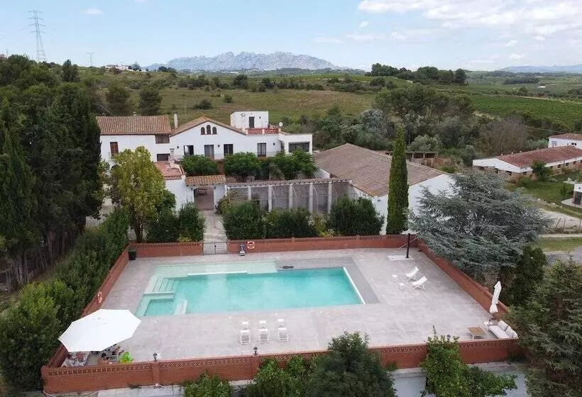 Hotelli Masia Can Rovira