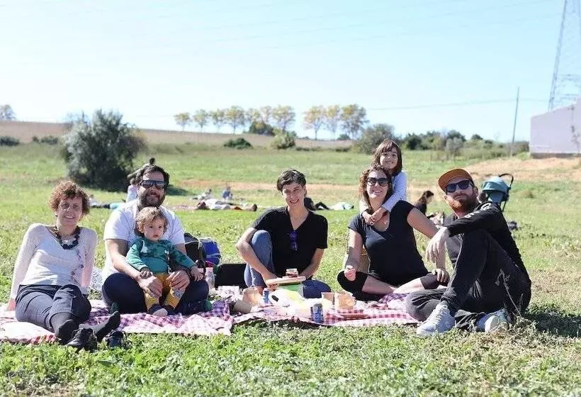 Hotelli Masia Can Rovira