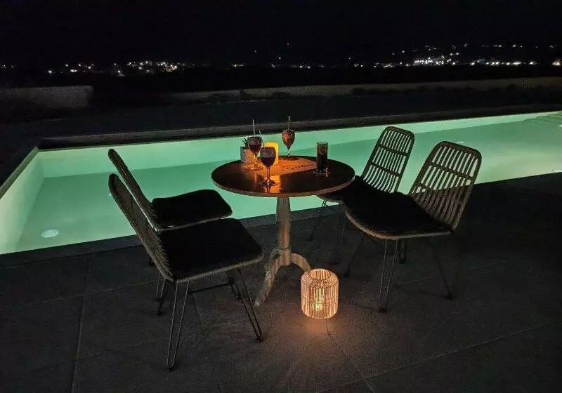 ホテル Olive Garden Luxury Resort