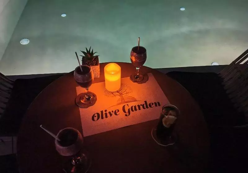 ホテル Olive Garden Luxury Resort
