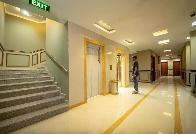 هتل Red Al Safa Suites